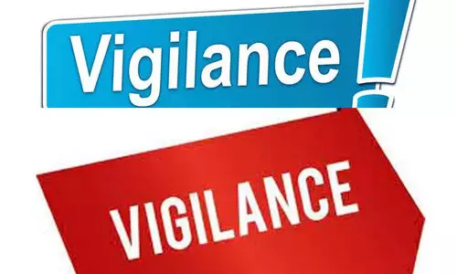 ഗൂഗിൾ-പേ വഴി 75,000 രൂപ കൈക്കൂലി വാങ്ങിയ ഇടുക്കി ജില്ലാ മെഡിക്കൽ ഓഫീസറും ഏജന്റും വിജിലൻസ് പിടിയിൽ