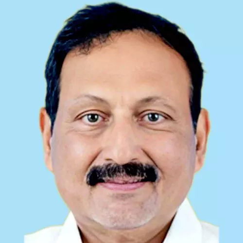 ഇ​ട്ട്യേ​ച്ച​ന്‍