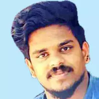 ട്രെ​യി​ൻ ത​ട്ടി മ​രി​ച്ചു