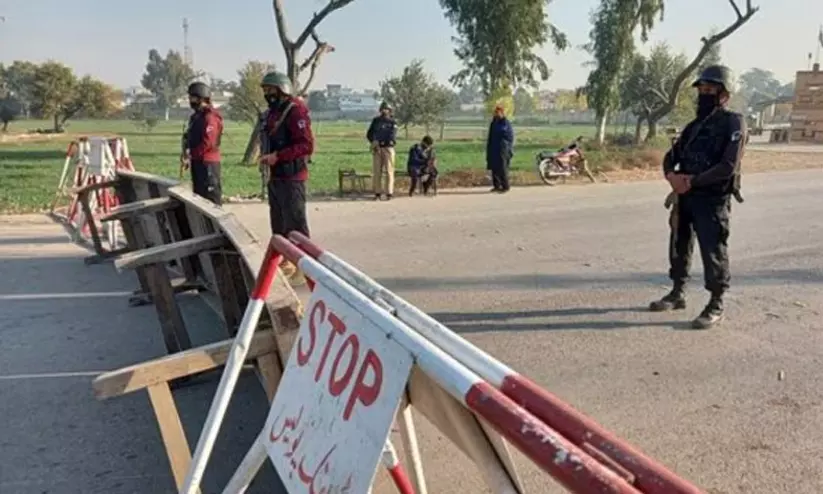 പാകിസ്താനിൽ അജ്ഞാതന്റെ വെടിയേറ്റ് 20 ഖനി തൊഴിലാളികൾ കൊല്ലപ്പെട്ടു പാകിസ്താനിൽ അജ്ഞാതന്റെ വെടിയേറ്റ് 20 ഖനി തൊഴിലാളികൾ കൊല്ലപ്പെട്ടു