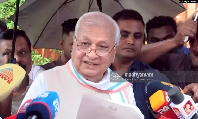 ‘രാജ്യത്തിനെതിരായ കുറ്റകൃത്യം നടക്കുന്നതായി പറയുന്നു, മുഖ്യമന്ത്രിയുടെ വിശദീകരണം മനസിലാകുന്നില്ല’ ‘രാജ്യത്തിനെതിരായ കുറ്റകൃത്യം നടക്കുന്നതായി പറയുന്നു, മുഖ്യമന്ത്രിയുടെ വിശദീകരണം മനസിലാകുന്നില്ല’