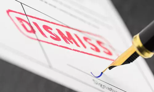 യു​വ​തി​ക്കെ​തി​രെ ആ​സി​ഡ് പ്ര​യോ​ഗ ഭീ​ഷ​ണി മു​ഴ​ക്കി​യ യുവാ​വി​നെ പി​രി​ച്ചു​വി​ട്ടു