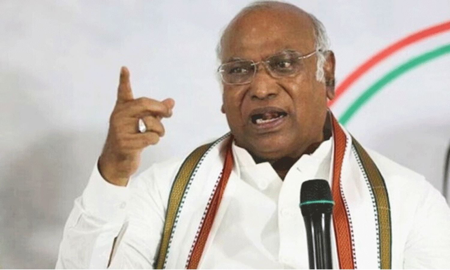 ബി.ജെ.പി തീവ്രവാദികളുടെ പാർട്ടിയാണെന്ന് മല്ലികാർജുൻ ഖാർഗെ