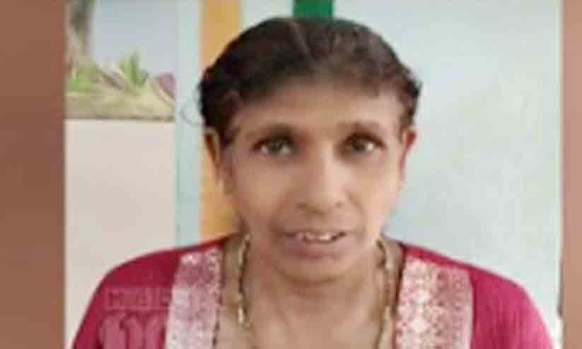 കണ്ണൂരിൽ പൊട്ടിവീണ വൈദ്യുതി ലൈനിൽനിന്ന് ഷോക്കേറ്റ് വീട്ടമ്മ മരിച്ചു കണ്ണൂരിൽ പൊട്ടിവീണ വൈദ്യുതി ലൈനിൽനിന്ന് ഷോക്കേറ്റ് വീട്ടമ്മ മരിച്ചു