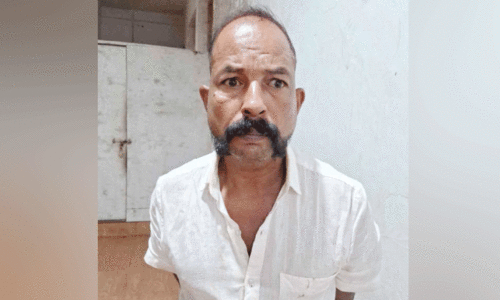 പണംനൽകാൻ വിസമ്മതിച്ച ഭാര്യയെ കാറിടിച്ച് കൊലപ്പെടുത്താൻ ശ്രമം; ഭർത്താവ് അറസ്റ്റിൽ പണംനൽകാൻ വിസമ്മതിച്ച ഭാര്യയെ കാറിടിച്ച് കൊലപ്പെടുത്താൻ ശ്രമം; ഭർത്താവ് അറസ്റ്റിൽ