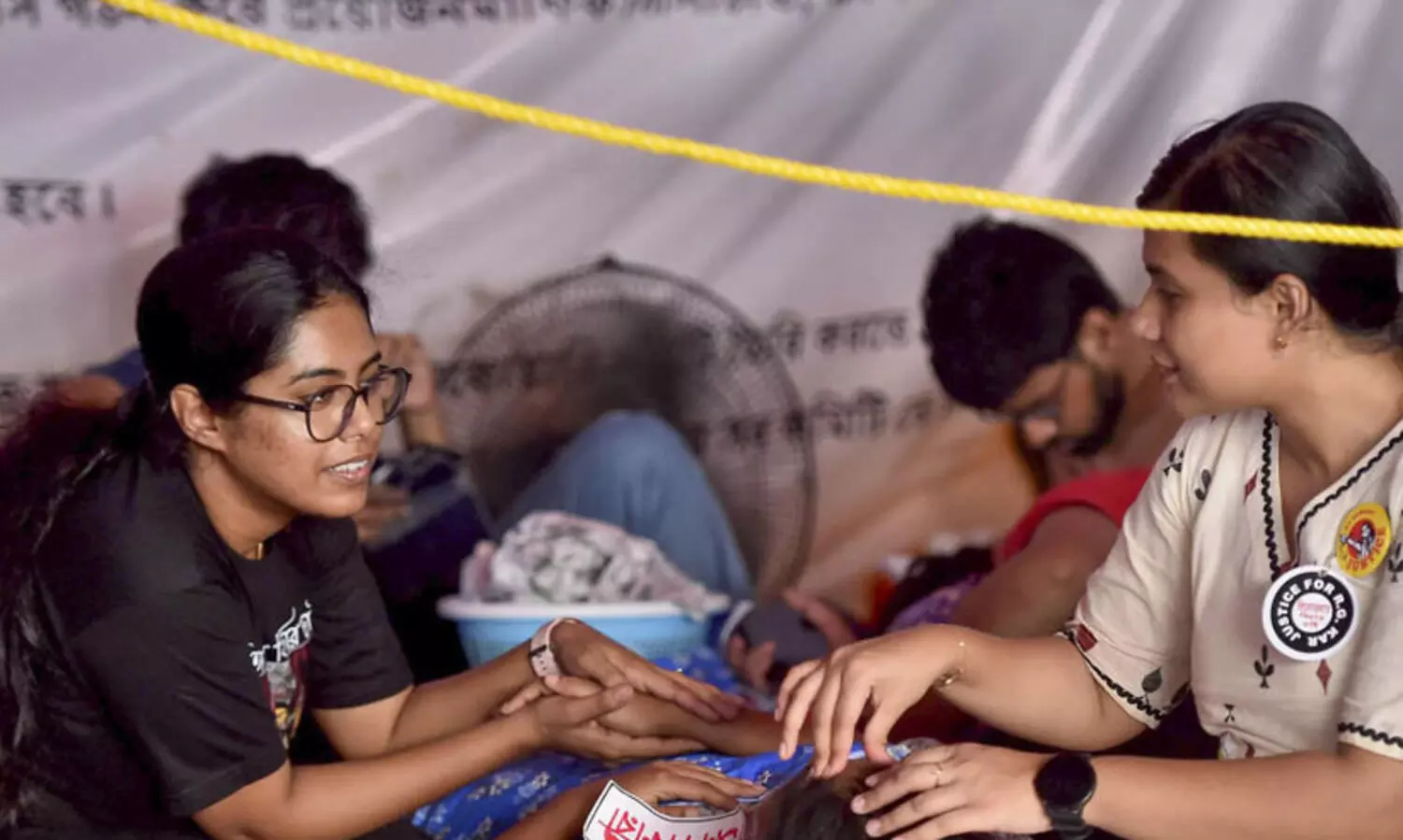 ബംഗാളിലെ ജൂനിയർ ഡോക്ടർമാർക്ക് പിന്തുണയുമായി ഡോക്ടർമാരുടെ സംഘടന; രാജ്യത്തുടനീളം തിങ്കൾ, ചൊവ്വ ദിവസങ്ങളിൽ പണിമുടക്കും