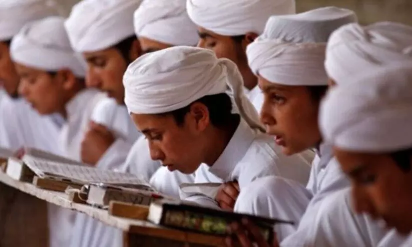 മദ്റസ സംവിധാനത്തില് കൈകടത്താന് ഒരു ശക്തിയെയും അനുവദിക്കില്ല-എസ്.ഡി.പി.ഐ മദ്റസ സംവിധാനത്തില് കൈകടത്താന് ഒരു ശക്തിയെയും അനുവദിക്കില്ല-എസ്.ഡി.പി.ഐ