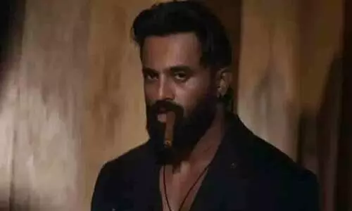 മുഴുവൻ വയലൻസ്! ഞെട്ടാൻ റെഡി ആയിക്കോ; ഉണ്ണി മുകുന്ദൻ-ഹനീഫ് അദേനി ചിത്രം മാർക്കോയുടെ ടീസർ പുറത്ത്