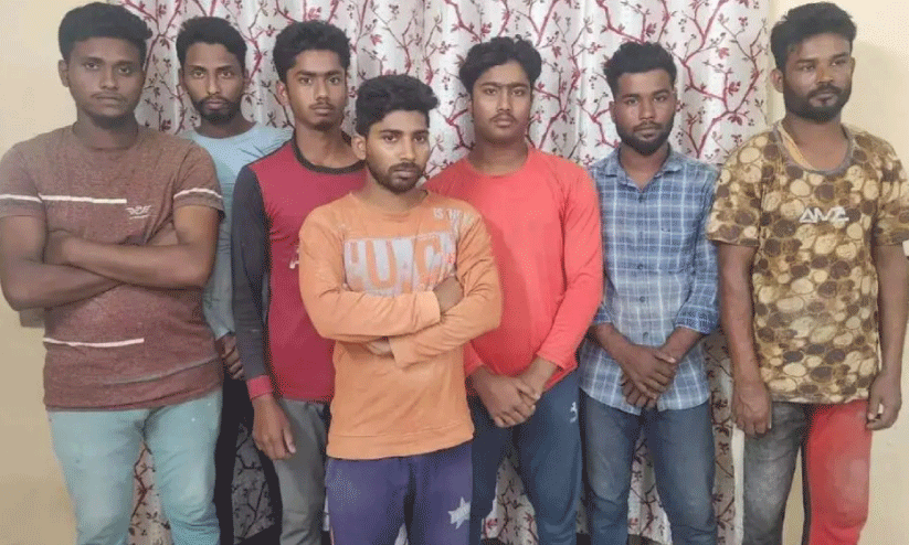 അ​ന​ധി​കൃ​ത​മാ​യി ത​ങ്ങി​യ എ​ട്ട് ബം​ഗ്ലാ​ദേ​ശി​ക​ൾ പി​ടി​യി​ൽ