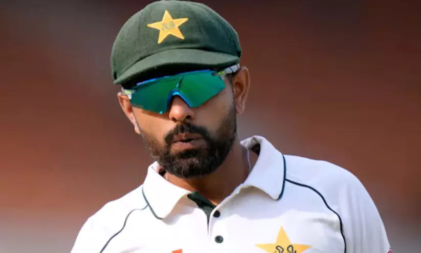 അദ്ഭുതങ്ങൾ നിറഞ്ഞ പാകിസ്താൻ ക്രിക്കറ്റ്! ബാബർ അസമിനെ ഒഴിവാക്കിയത് മണ്ടത്തരമെന്നും മുൻ ഇംഗ്ലണ്ട് നായകൻ അദ്ഭുതങ്ങൾ നിറഞ്ഞ പാകിസ്താൻ ക്രിക്കറ്റ്! ബാബർ അസമിനെ ഒഴിവാക്കിയത് മണ്ടത്തരമെന്നും മുൻ ഇംഗ്ലണ്ട് നായകൻ