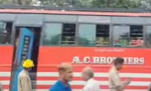 കോഴിക്കോട് അത്തോളിയിൽ സ്വകാര്യ ബസ്സുകൾ കൂട്ടിയിടിച്ച് അപകടം; 40 പേർക്ക് പരിക്ക്