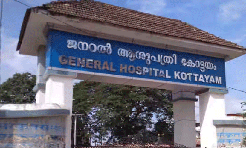 ജില്ല ജനറൽ ആശുപത്രിയിലെ മ​ണ്ണുനീക്കം മെ​ല്ലെപ്പോക്കിൽ