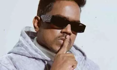 അമ്മ എവിടെയാണെന്ന് അന്വേഷിച്ച് പോയി... ഉത്തരങ്ങൾ നൽകിയത് ഇസ്ലാം; മതം സ്വീകരിച്ചതിനെ കുറിച്ച് യുവൻ ശങ്കർ രാജ