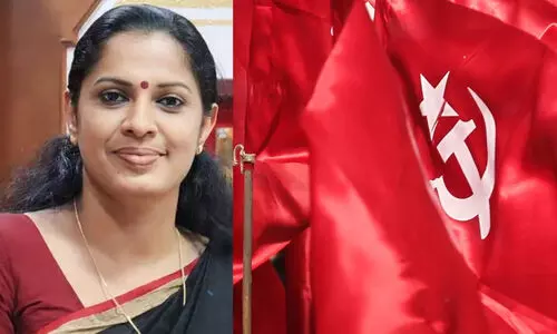 ‘പറഞ്ഞ കാര്യങ്ങള്‍ അഴിമതിക്കെതിരായ സദുദ്ദേശ്യപരമായ വിമര്‍ശനം മാത്രം, യാത്രയയപ്പ് യോഗത്തില്‍ ഒഴിവാക്കേണ്ടതായിരുന്നു’; ദിവ്യയെ തള്ളാതെ സി.പി.എം ജില്ല സെക്രട്ടേറിയറ്റ്