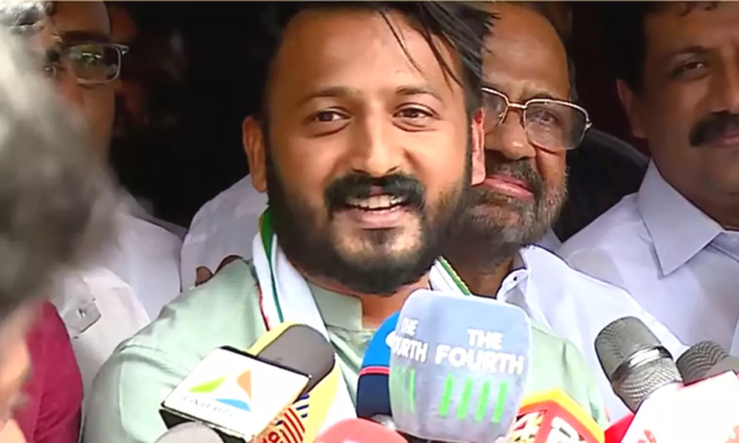 rahul mankootathil 897897