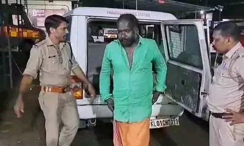 കിടപ്പുമുറികളിൽ ഒളിഞ്ഞു നോട്ടവും നഗ്നതാ പ്രദർശനവും: യുവാവ് അറസ്റ്റിൽ