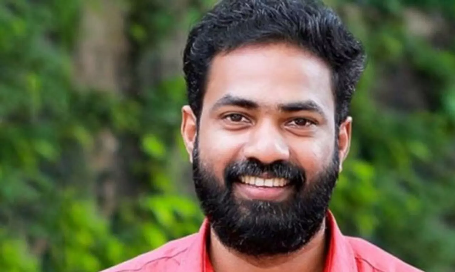 പൂത്ത ബ്രെഡ് പാലക്കാട് ചെലവാകില്ല; സരിന്റെ സ്ഥാനാർഥി ചർച്ചക്കിടെ ഒളിയമ്പുമായി ഡി.വൈ.എഫ്.ഐ സംസ്ഥാന സെക്രട്ടറി