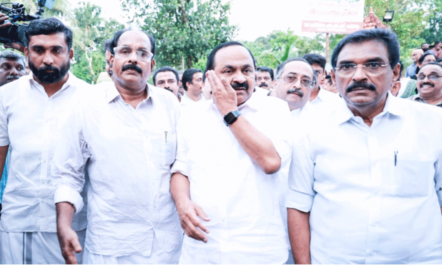 എ.ഡി.എമ്മിന്‍റെ മരണം; കുടുംബത്തിന്​ ആശ്വാസം പകരാൻ നേതാക്കളുടെ പ്രവാഹം