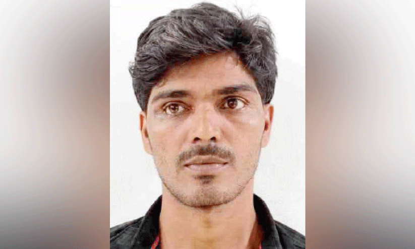 പഴുന്നാന ജുമാമസ്ജിദ് മഖാമിൽ മോഷണം: പ്രതി പിടിയിൽ പഴുന്നാന ജുമാമസ്ജിദ് മഖാമിൽ മോഷണം: പ്രതി പിടിയിൽ