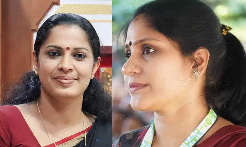 ദിവ്യക്കെതിരെ ദീപ നിശാന്ത്: ‘ആ മനുഷ്യനെ അപമാനിച്ച് കൊന്നുകളഞ്ഞതാണ്.. കൊലക്കുറ്റം തന്നെയാണ്’ ദിവ്യക്കെതിരെ ദീപ നിശാന്ത്: ‘ആ മനുഷ്യനെ അപമാനിച്ച് കൊന്നുകളഞ്ഞതാണ്.. കൊലക്കുറ്റം തന്നെയാണ്’