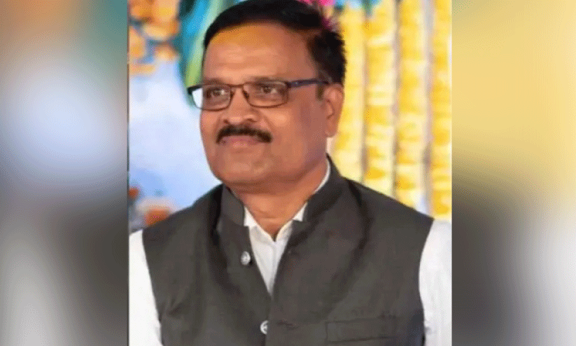 ത​ഹ​സി​ൽ​ദാ​ർ ലോ​ഡ്ജി​ൽ മ​രി​ച്ച നി​ല​യി​ൽ