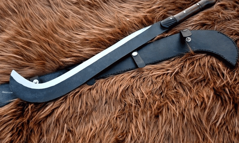 ഗൃഹനാഥന് വെട്ടേറ്റു ഗൃഹനാഥന് വെട്ടേറ്റു