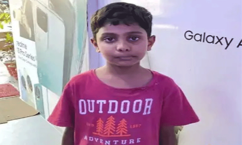 12കാരൻ ഓടയിൽ ഒഴുകിപ്പോയി 12കാരൻ ഓടയിൽ ഒഴുകിപ്പോയി