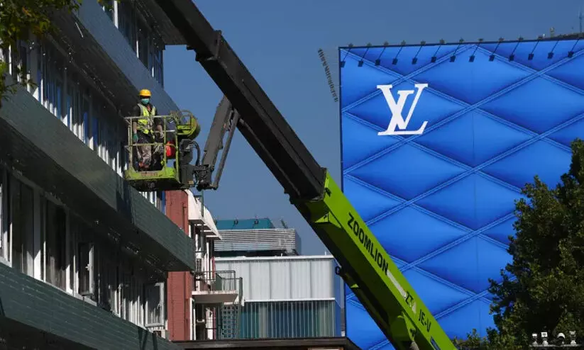 ചൈനയുടെ സാമ്പത്തിക വളർച്ച കുറഞ്ഞു; കോവിഡ് നിയന്ത്രണങ്ങൾ പിൻവലിച്ചതിന് ശേഷം ഇതാദ്യം ചൈനയുടെ സാമ്പത്തിക വളർച്ച കുറഞ്ഞു; കോവിഡ് നിയന്ത്രണങ്ങൾ പിൻവലിച്ചതിന് ശേഷം ഇതാദ്യം