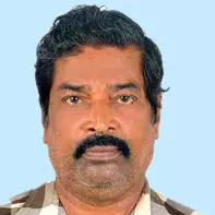 കു​ള​ത്തി​ൽ വീ​ണു മ​രി​ച്ചു