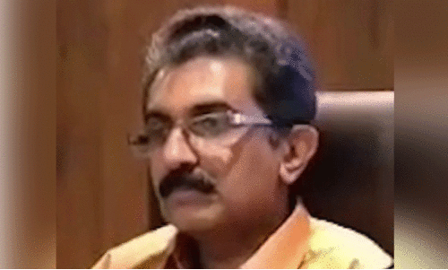 പെട്രോൾ പമ്പിനെതിരെ റിപ്പോർട്ട് നൽകിയത് ശ്രീകണ്ഠപുരം പൊലീസ് പെട്രോൾ പമ്പിനെതിരെ റിപ്പോർട്ട് നൽകിയത് ശ്രീകണ്ഠപുരം പൊലീസ്