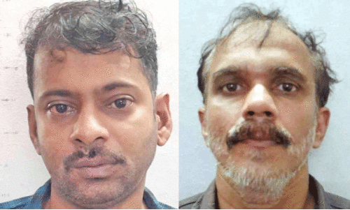 സ്കൂട്ടർ മോഷ്ടിച്ച രണ്ടുപേർ അറസ്റ്റിൽ സ്കൂട്ടർ മോഷ്ടിച്ച രണ്ടുപേർ അറസ്റ്റിൽ