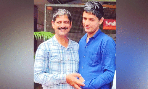 ഇത് ആനന്ദനിമിഷം; ന​വീ​ൻ ഇ​നി ത​നി​ച്ച​ല്ല