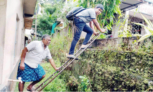 ആ​ൽ​ബി​ന്​ സ്‌​കൂ​ളി​ല്‍ പോ​കാ​ന്‍ ‘ഹൈ​ജം​പ്’ പ​ഠി​ക്ക​ണം