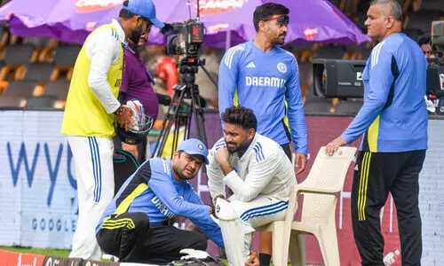 വിക്കറ്റ് കീപ്പറായി ധ്രുവ് ജുറേൽ; പന്തിന്‍റെ പരിക്ക് ഗുരുതരമോ? പരിശോധിക്കുകയാണെന്ന് ബി.സി.സി.ഐ