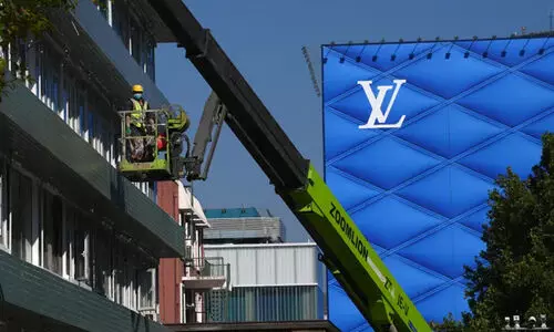 ചൈനയുടെ സാമ്പത്തിക വളർച്ച കുറഞ്ഞു; കോവിഡ് നിയന്ത്രണങ്ങൾ പിൻവലിച്ചതിന് ശേഷം ഇതാദ്യം