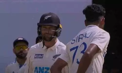 പോലീസുകാരൻ സിറാജിന് വേണ്ടി ആർപ്പുവിളിച്ച് ചിന്നസ്വാമിയിലെ ആരാധകർ; ഒപ്പം ഗവാസ്കറിന്‍റെ കമന്‍ററിയും-Video