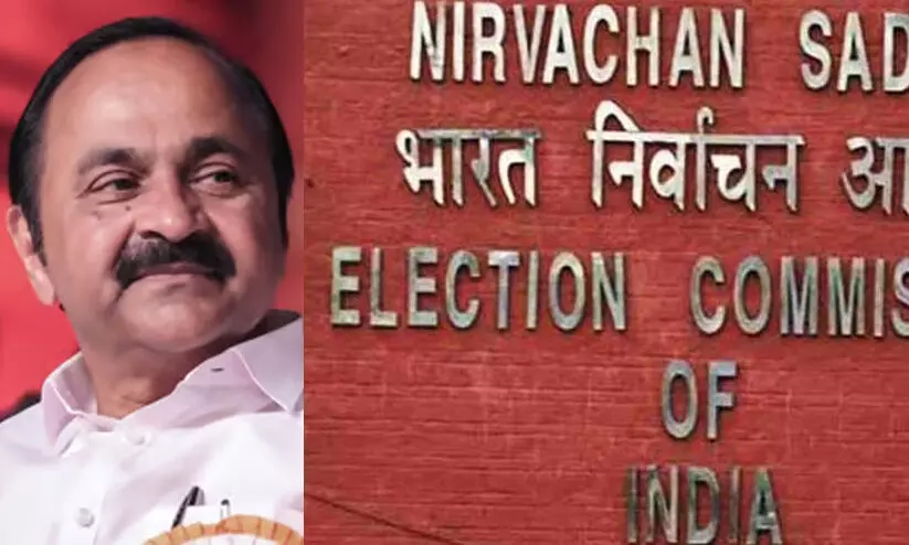 തെരഞ്ഞെടുപ്പ് പെരുമാറ്റച്ചട്ടം ലംഘിച്ച് പഞ്ചായത്ത് സെക്രട്ടറിമാര്ക്ക് സ്ഥലം മാറ്റം; തെരഞ്ഞെടുപ്പ് കമീഷന് പ്രതിപക്ഷ നേതാവ് പരാതി നല്കി തെരഞ്ഞെടുപ്പ് പെരുമാറ്റച്ചട്ടം ലംഘിച്ച് പഞ്ചായത്ത് സെക്രട്ടറിമാര്ക്ക് സ്ഥലം മാറ്റം; തെരഞ്ഞെടുപ്പ് കമീഷന് പ്രതിപക്ഷ നേതാവ് പരാതി നല്കി