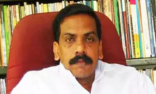 പ്രശസ്ത സാഹിത്യ നിരൂപകൻ ബാലചന്ദ്രൻ വടക്കേടത്ത് അന്തരിച്ചു