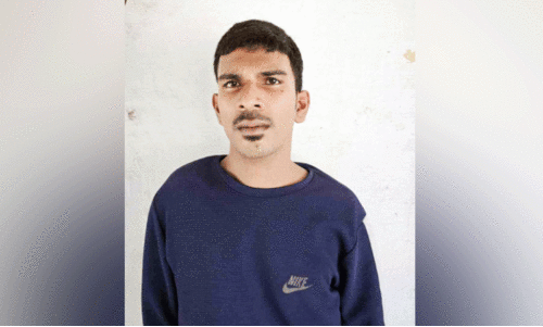 ട്രെയിനിൽ മൊബൈൽ ഫോൺ മോഷണം; യുവാവ് പിടിയിൽ ട്രെയിനിൽ മൊബൈൽ ഫോൺ മോഷണം; യുവാവ് പിടിയിൽ