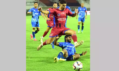 ക​ണ്ണൂ​രി​നെ 2-1ന്  കീ​ഴ​ട​ക്കി തി​രു​വ​ന​ന്ത​പു​രം കൊ​മ്പ​ൻ​സ്