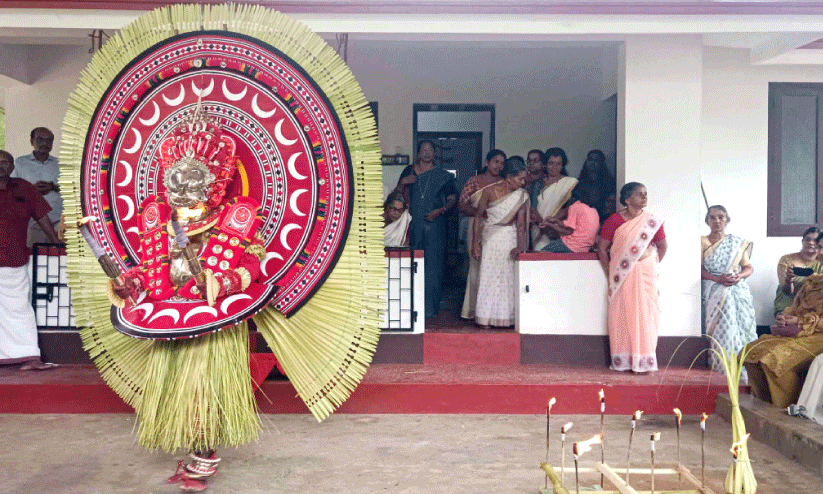 തെക്കടവൻ തറവാട്ടിൽ വാചാലുകളുയർന്നു; ഇനി കളിയാട്ടക്കാലം