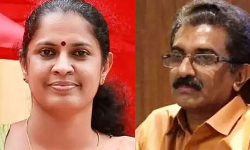 പി.പി. ദിവ്യയെ പ്രകോപിപ്പിച്ചത് സി.പി.ഐ ഇടപെടലെന്ന് സൂചന പി.പി. ദിവ്യയെ പ്രകോപിപ്പിച്ചത് സി.പി.ഐ ഇടപെടലെന്ന് സൂചന