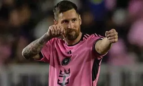 11 മിനിറ്റിൽ ഹാട്രിക്കുമായി വീണ്ടും ലിയോ! ഈ ആഴ്ചയിൽ രണ്ടാമത്തേത് 11 മിനിറ്റിൽ ഹാട്രിക്കുമായി വീണ്ടും ലിയോ! ഈ ആഴ്ചയിൽ രണ്ടാമത്തേത്