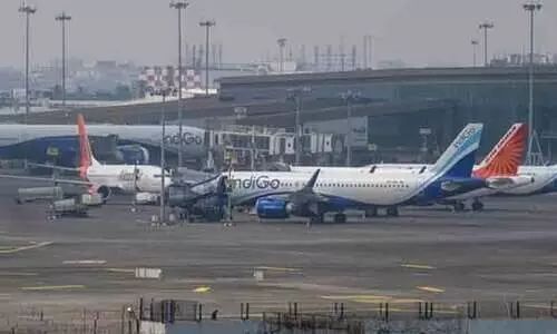 ആറുദിവസത്തിനിടെ 70 വിമാനങ്ങൾക്ക് ബോംബ് ഭീഷണി; കുറ്റവാളികളെ കണ്ടെത്താൻ എക്സിന്റെ സഹായം തേടി പൊലീസ്