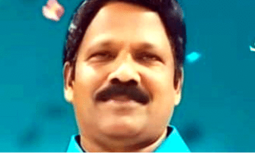 പ്രേ​മ​ൻ ഇ​ല്ല​ത്ത്