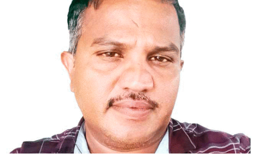 റ​ഫീ​ഖ് പൊ​ന്നാ​നി