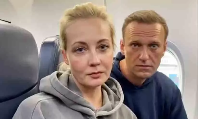 Alexei Navalny with his wife yulia
