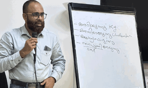 ഡോ. ​ജൗ​ഹ​ർ മു​ന​വ്വി​ർ