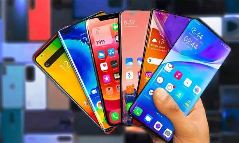 സാംസങ്ങുണ്ട്, ഐക്യൂ ഉണ്ട്, റിയൽമിയുണ്ട്...; 5ജി ഫോണുകൾ ഓഫറുകൾ അറിഞ്ഞ് വാങ്ങിക്കാം! സാംസങ്ങുണ്ട്, ഐക്യൂ ഉണ്ട്, റിയൽമിയുണ്ട്...; 5ജി ഫോണുകൾ ഓഫറുകൾ അറിഞ്ഞ് വാങ്ങിക്കാം!