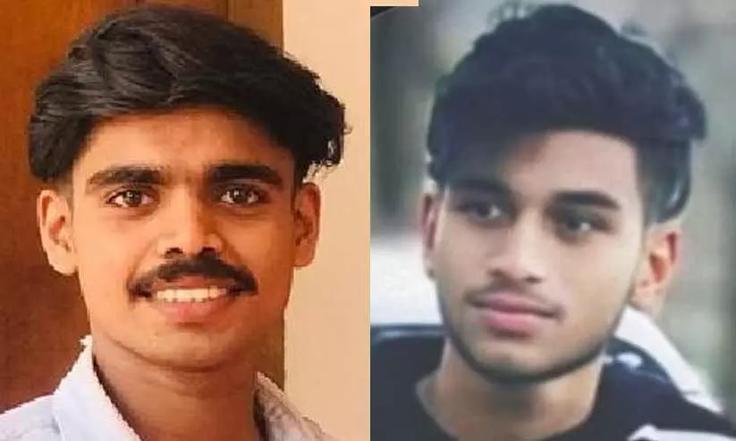 ചേളാരി ദേശീയപാതയിൽ നിയന്ത്രണംവിട്ട ബൈക്ക് ഡിവൈഡറിൽ ഇടിച്ചു; രണ്ടു യുവാക്കൾക്ക് ദാരുണാന്ത്യം ചേളാരി ദേശീയപാതയിൽ നിയന്ത്രണംവിട്ട ബൈക്ക് ഡിവൈഡറിൽ ഇടിച്ചു; രണ്ടു യുവാക്കൾക്ക് ദാരുണാന്ത്യം